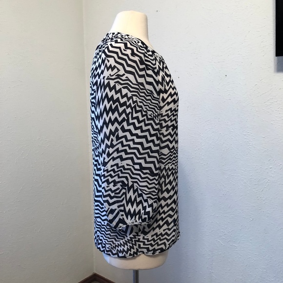 Banana Republic Peasant Top - Picture 3 of 6